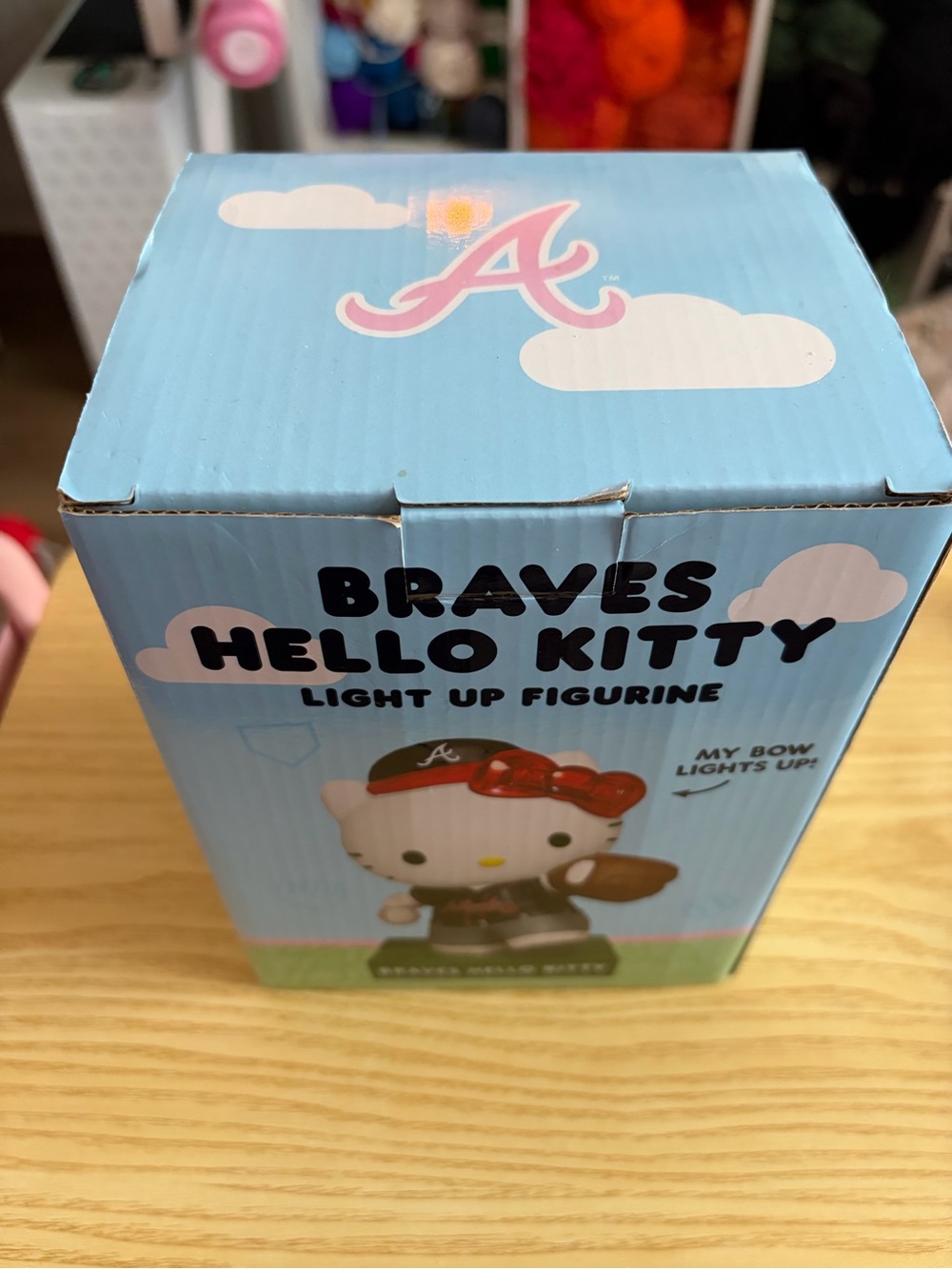 Atlanta Braves Hello Kitty Light Up Figurine NIB Sanrio MLB Collectible - Picture 2 of 4
